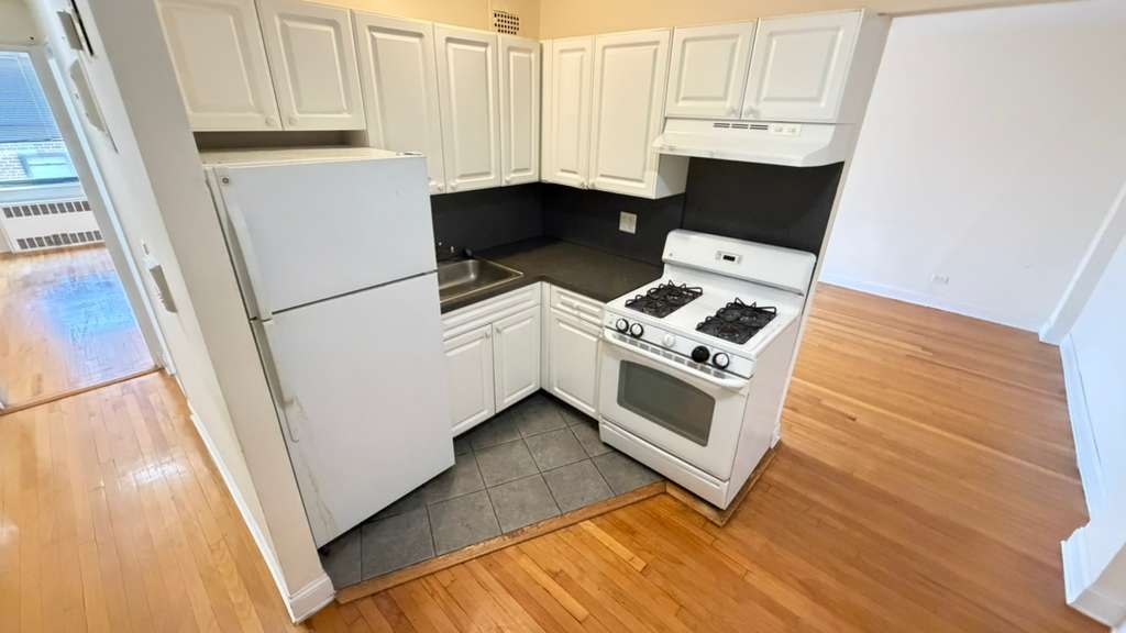 Apartment 77th Street  Queens, NY 11372, MLS-RD5711-3