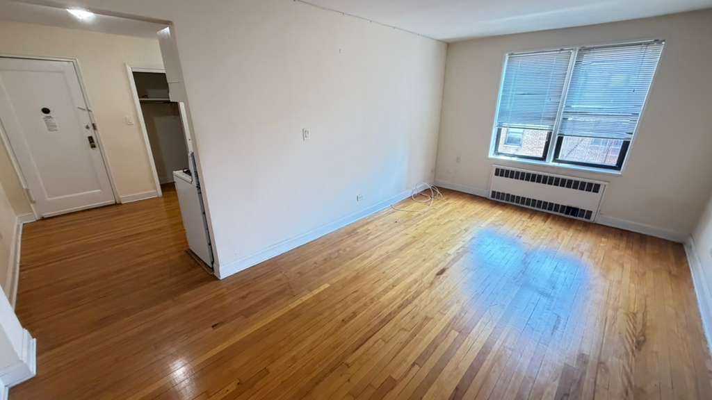 Apartment 77th Street  Queens, NY 11372, MLS-RD5711-12