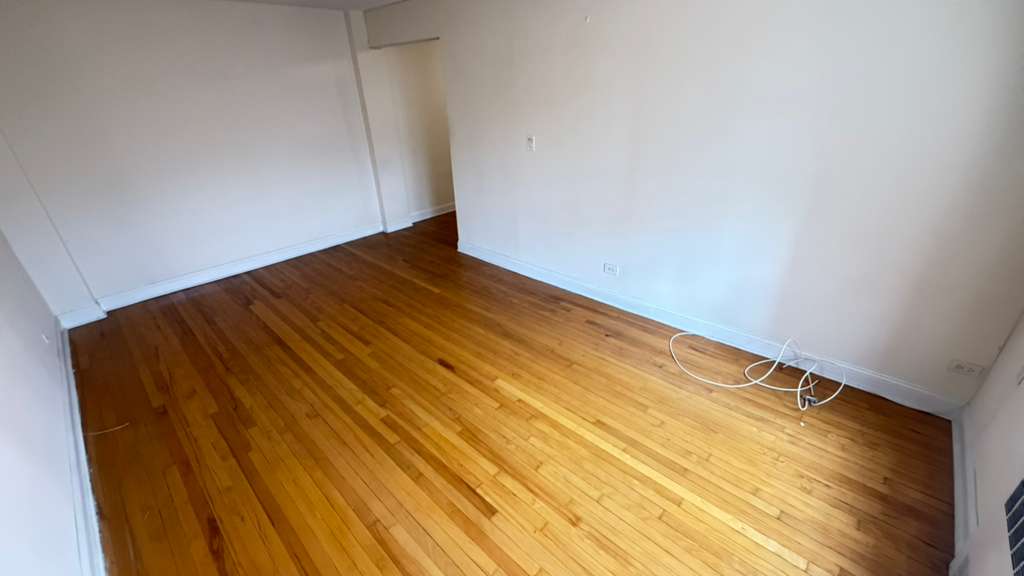 Apartment 77th Street  Queens, NY 11372, MLS-RD5711-13