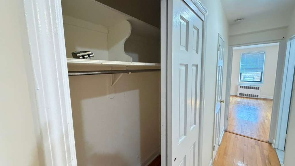 Apartment 77th Street  Queens, NY 11372, MLS-RD5711-15