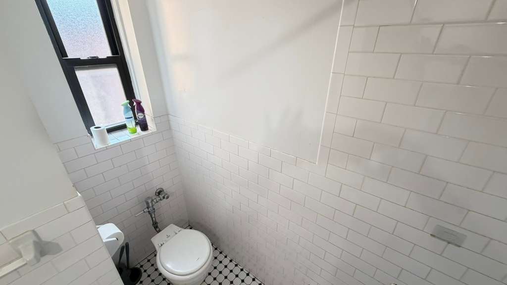 Apartment 77th Street  Queens, NY 11372, MLS-RD5711-17