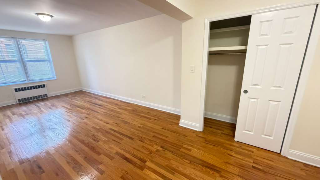 Apartment 77th Street Queens, NY 11372, MLS-RD5712-8