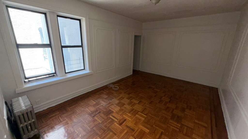 Apartment 35th Avenue Queens, NY 11372, MLS-RD5713-12