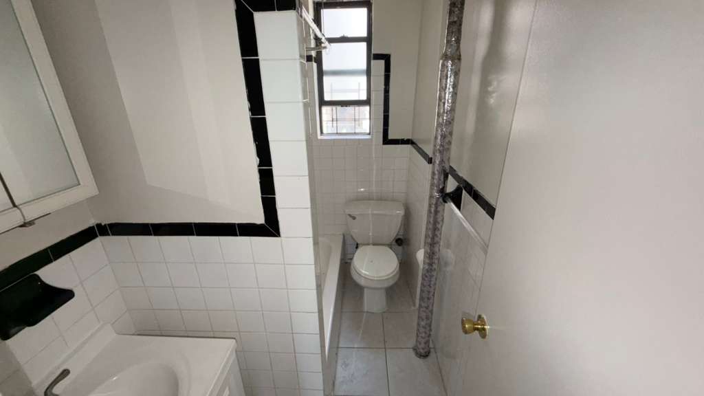 Apartment 35th Avenue Queens, NY 11372, MLS-RD5713-13