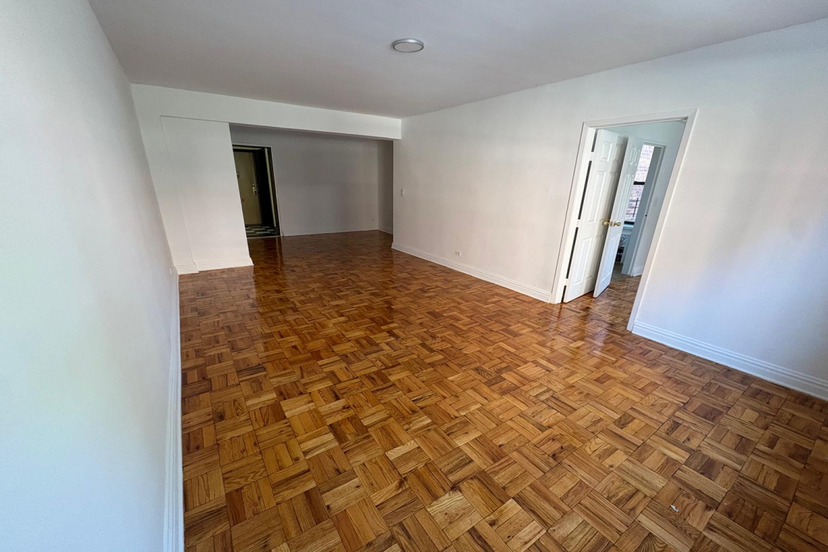 Apartment 67th Drive  Queens, NY 11375, MLS-RD5722-4