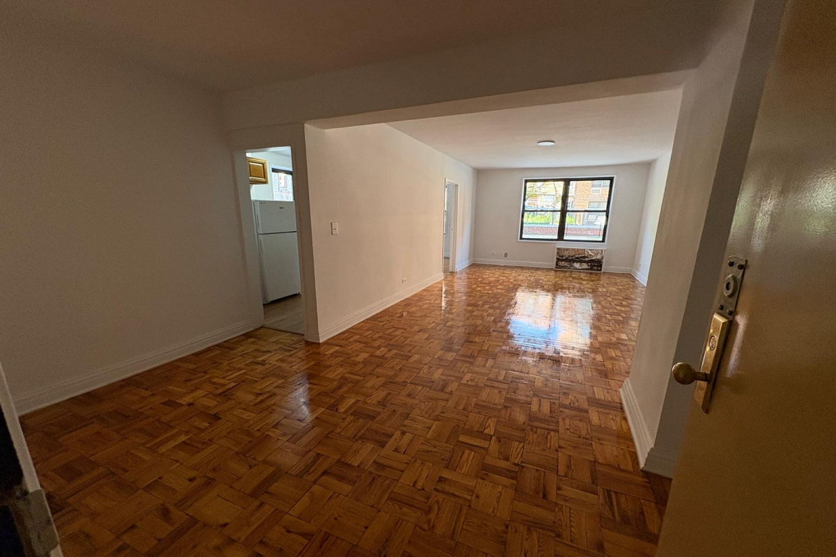 Apartment 67th Drive  Queens, NY 11375, MLS-RD5722-12