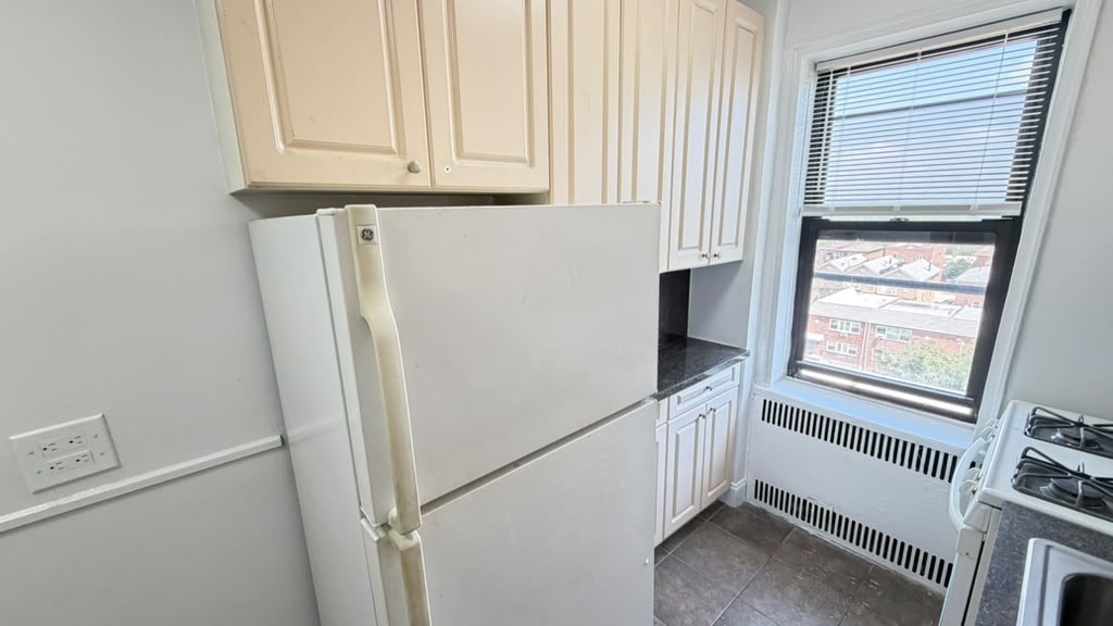 Apartment 167th Street Queens, NY 11358, MLS-RD5731-14
