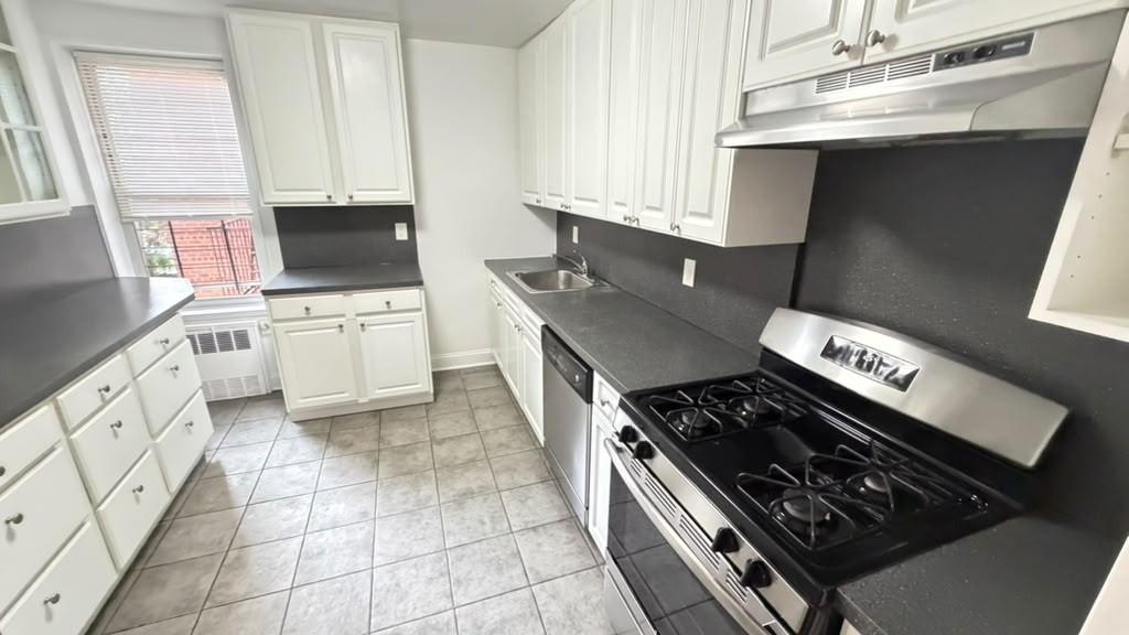 Apartment 150th Street  Queens, NY 11367, MLS-RD5732-2