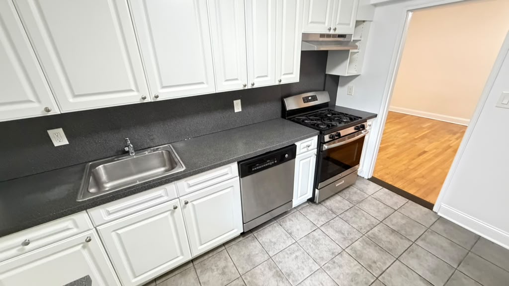 Apartment 150th Street  Queens, NY 11367, MLS-RD5732-4