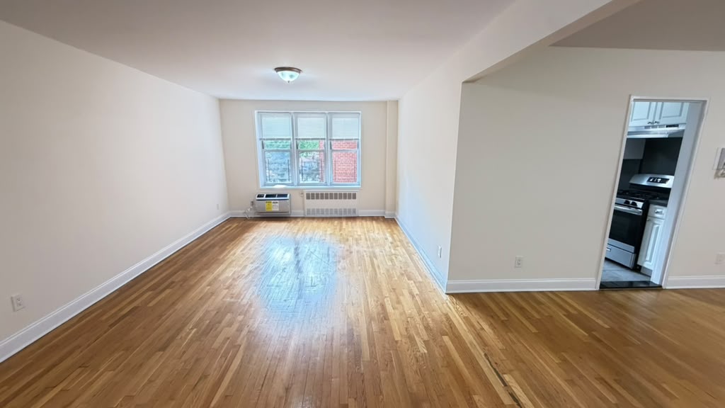 Apartment 150th Street  Queens, NY 11367, MLS-RD5732-6