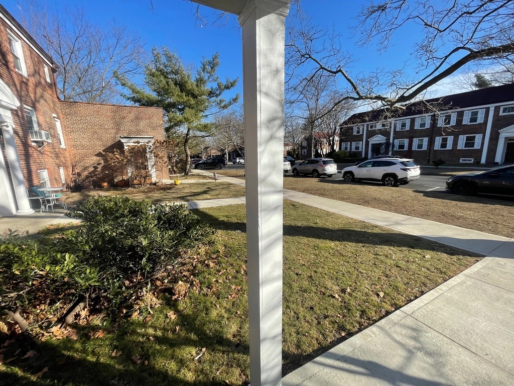 Apartment Village Road  Queens, NY 11435, MLS-RD5733-3