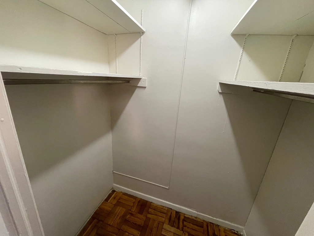 Apartment Village Road  Queens, NY 11435, MLS-RD5733-18