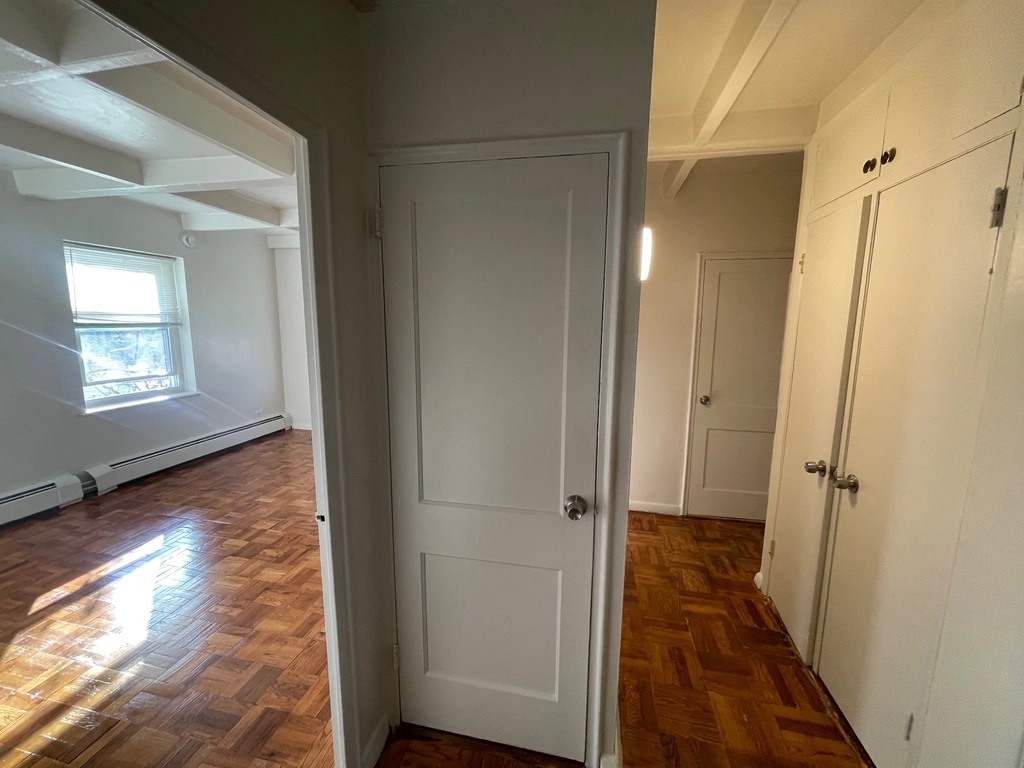 Apartment Village Road  Queens, NY 11435, MLS-RD5733-7