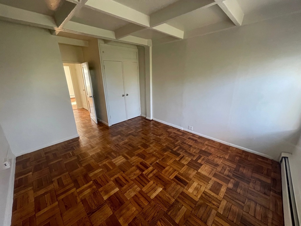 Apartment Village Road  Queens, NY 11435, MLS-RD5733-13