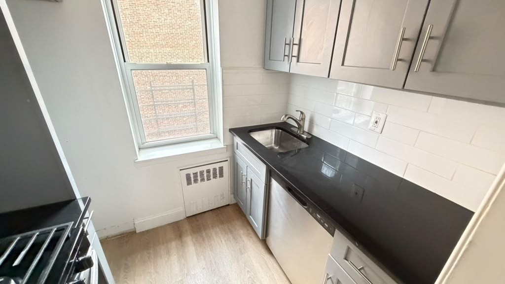 Apartment 118th Street Queens, NY 11415, MLS-RD5734-4