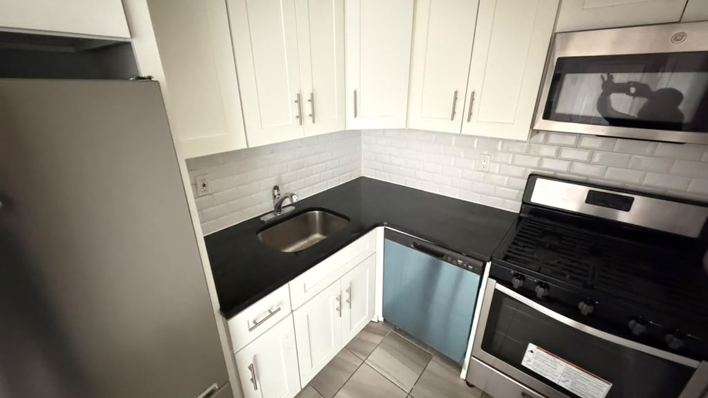 Apartment 34th Avenue Queens, NY 11354, MLS-RD5735-5