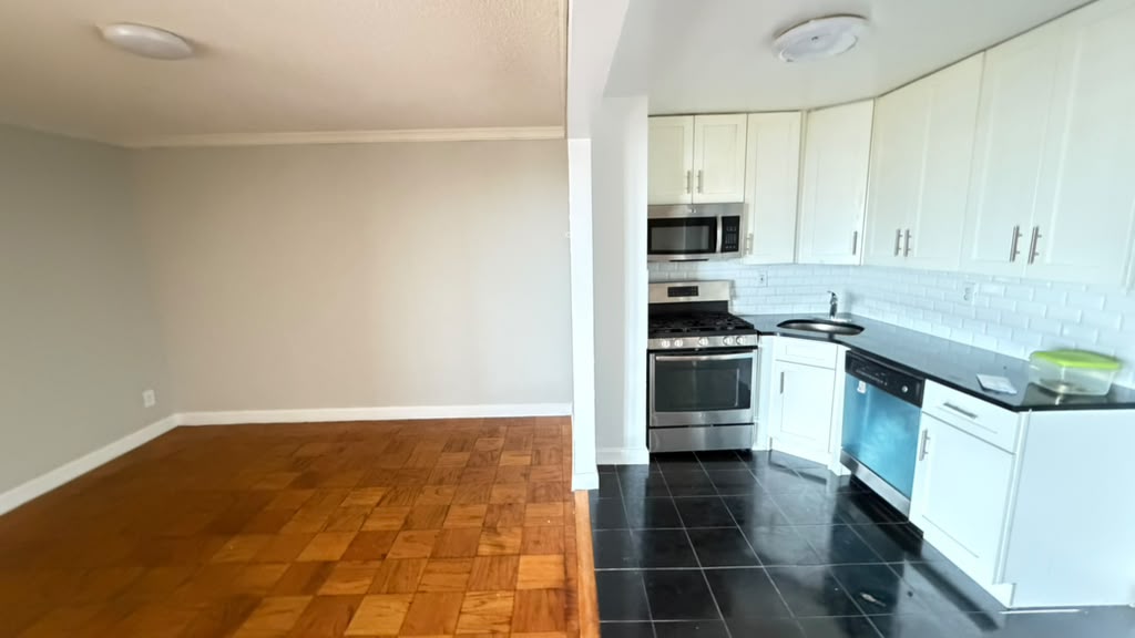 Apartment 34th Avenue Queens, NY 11354, MLS-RD5736-3