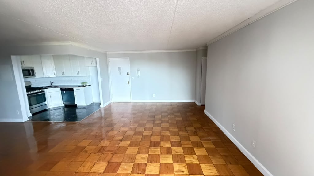 Apartment 34th Avenue Queens, NY 11354, MLS-RD5736-7