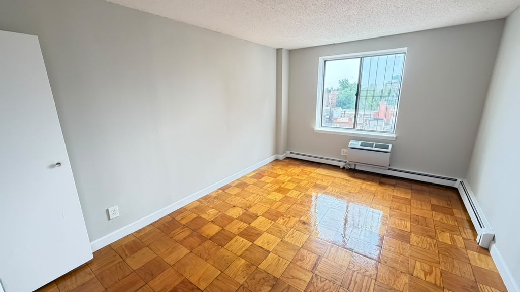 Apartment 34th Avenue Queens, NY 11354, MLS-RD5736-9