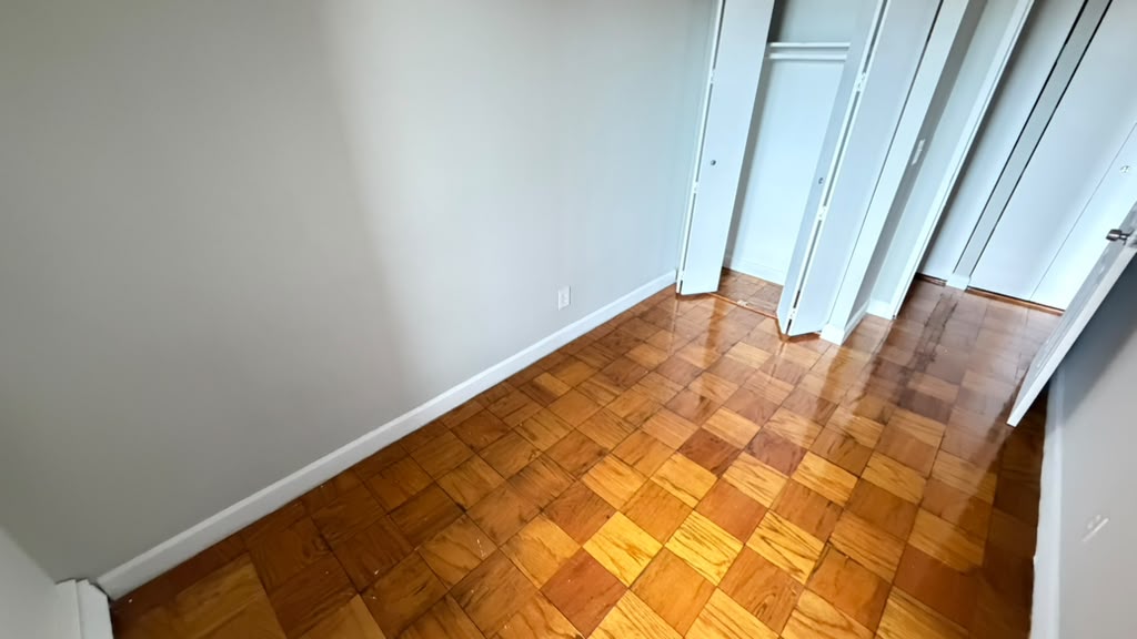 Apartment 34th Avenue Queens, NY 11354, MLS-RD5736-10