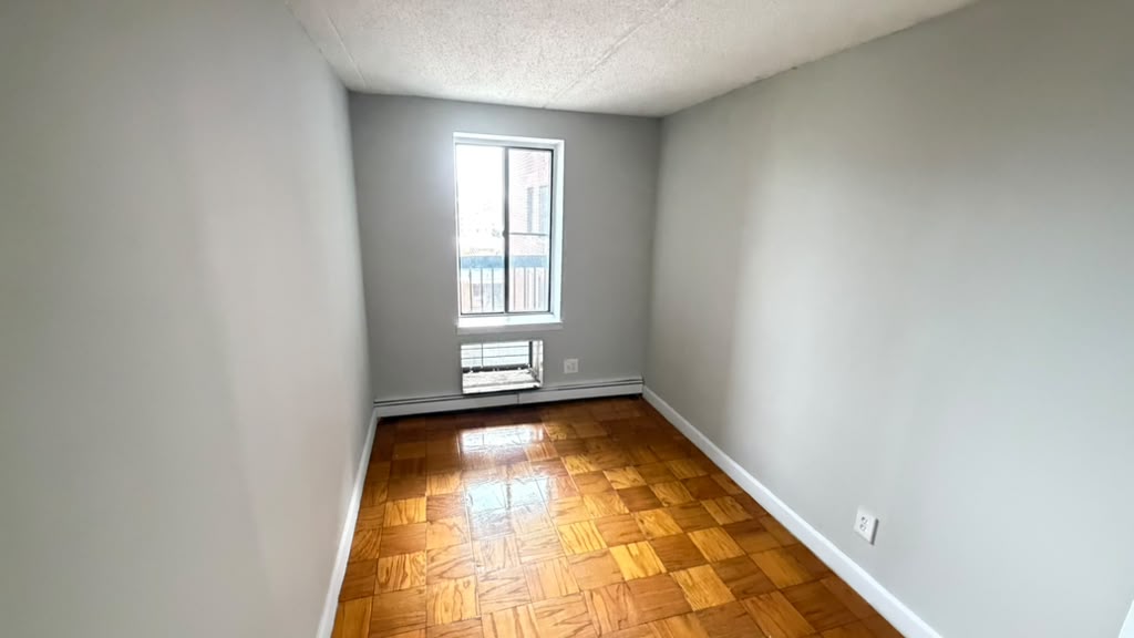 Apartment 34th Avenue Queens, NY 11354, MLS-RD5736-11