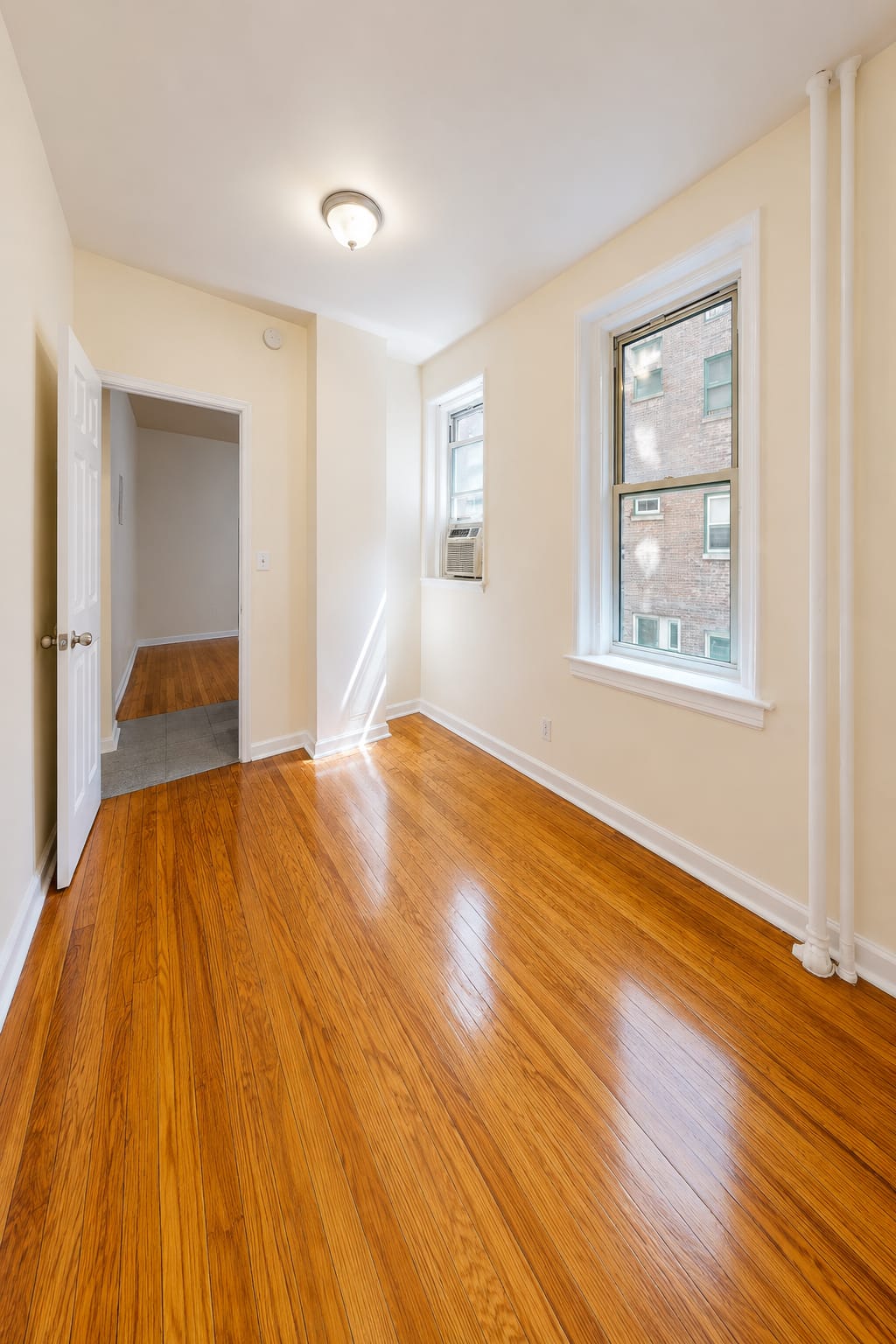 Apartment 71st Street  Manhattan, NY 10023, MLS-RD5740-9
