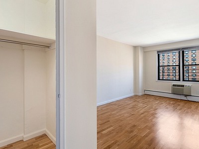 Apartment Horace Harding Expwy Queens, NY 11368, MLS-RD5746-3