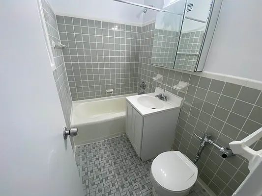 Apartment 67th Drive Queens, NY 11375, MLS-RD5752-3