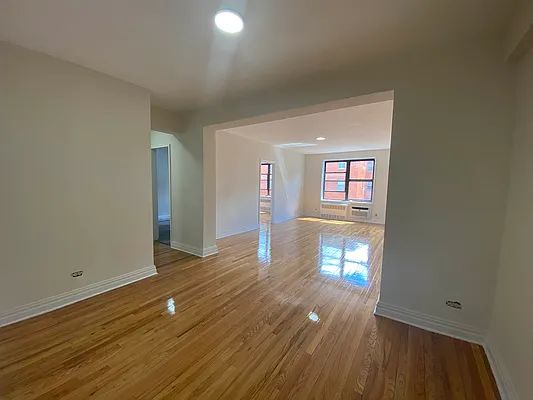 Apartment 67th Drive Queens, NY 11375, MLS-RD5752-12