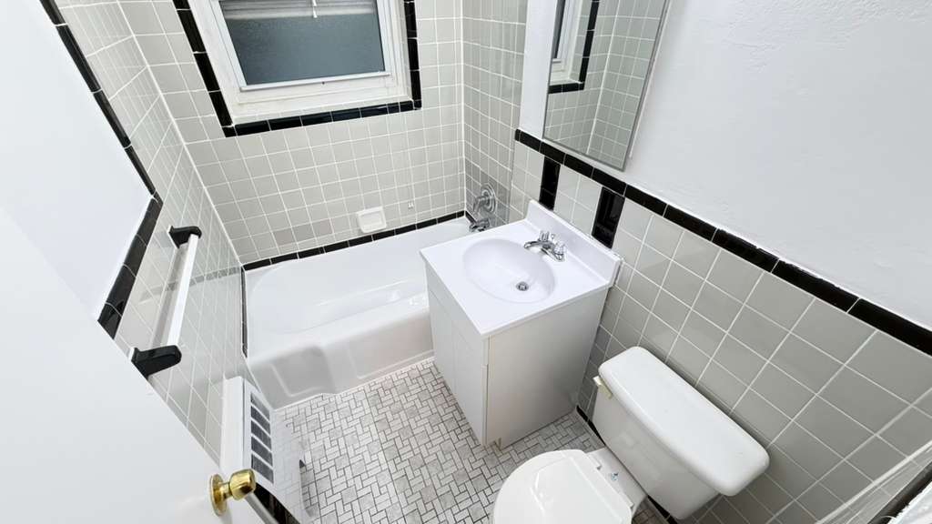 Apartment 71st Avenue Queens, NY 11367, MLS-RD5753-19