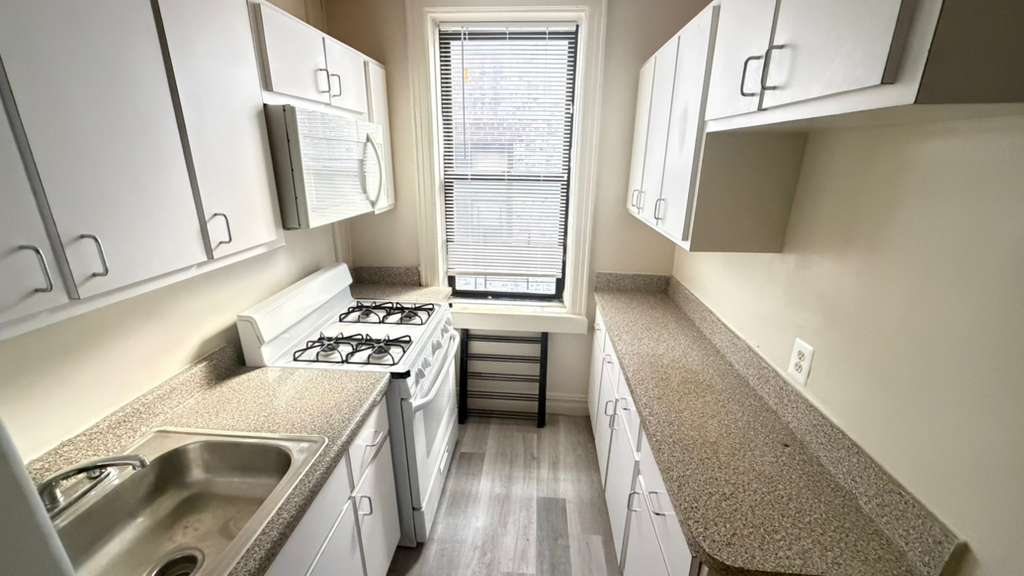 Apartment 35th Avenue Queens, NY 11372, MLS-RD5755-5