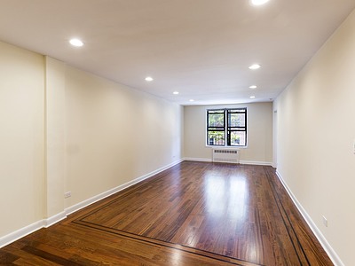 Apartment Crescent Street Queens, NY 11106, MLS-RD5762-7