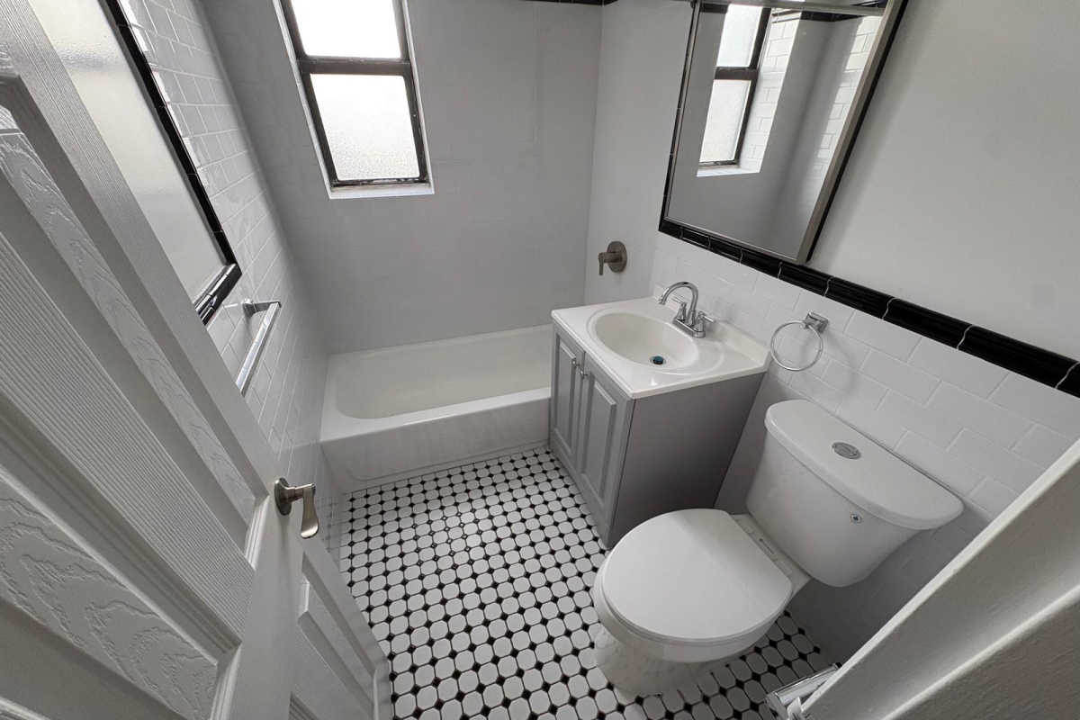 Apartment Ava Place  Queens, NY 11432, MLS-RD5779-3