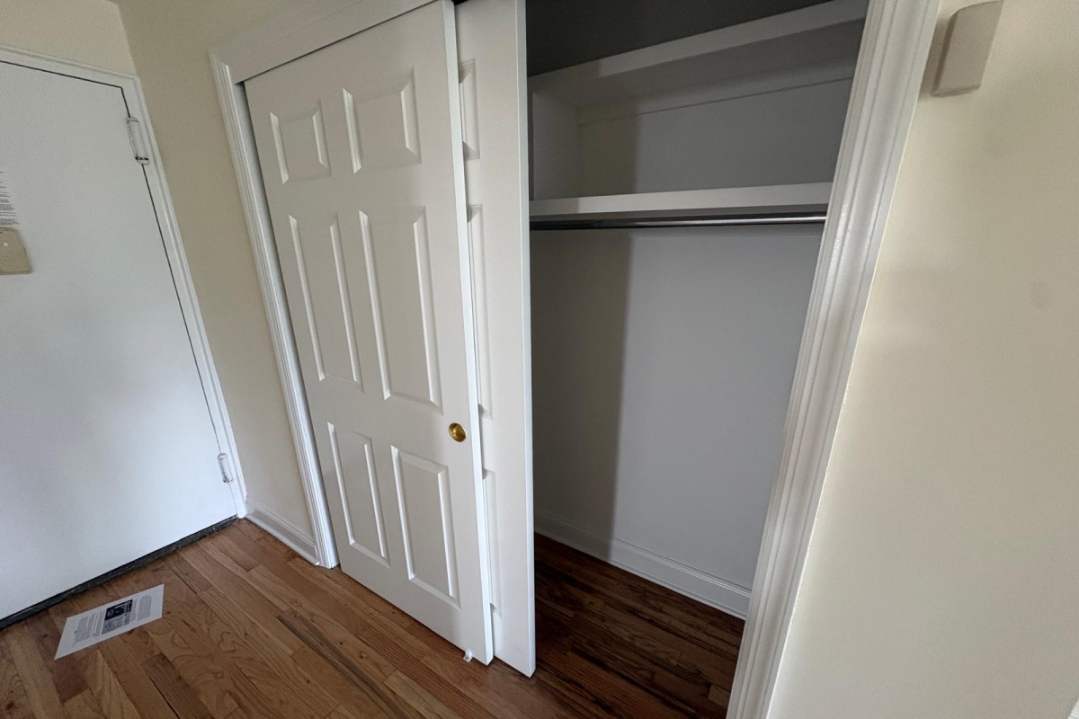 Apartment Ava Place  Queens, NY 11432, MLS-RD5779-6