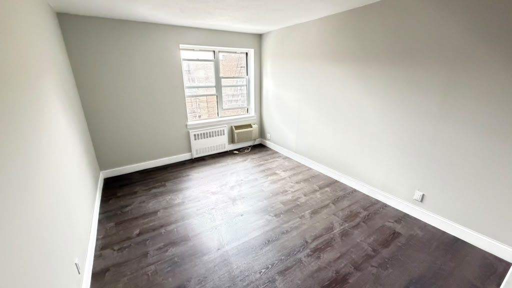Apartment 118th Street Queens, NY 11415, MLS-RD5781-15