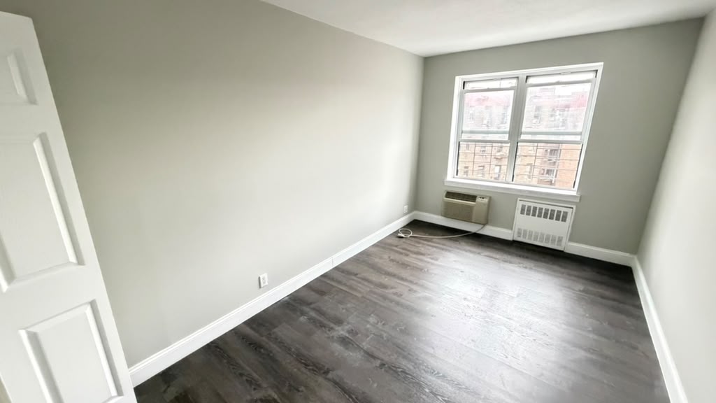 Apartment 118th Street Queens, NY 11415, MLS-RD5781-17
