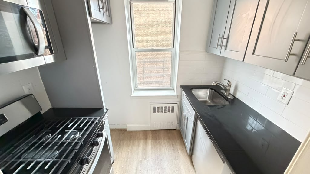 Apartment 118th Street Queens, NY 11415, MLS-RD5783-19