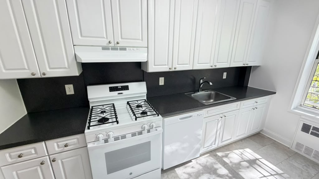 Apartment 150th Street Queens, NY 11367, MLS-RD5787-5