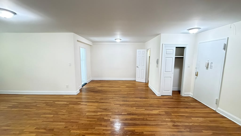 Apartment 150th Street Queens, NY 11367, MLS-RD5787-9