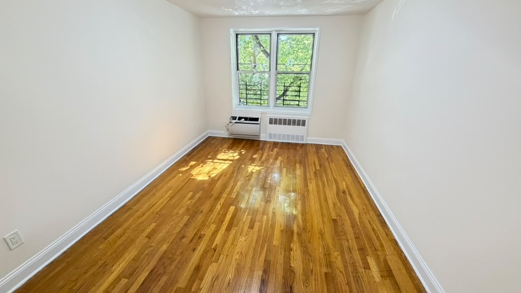 Apartment 150th Street Queens, NY 11367, MLS-RD5787-13