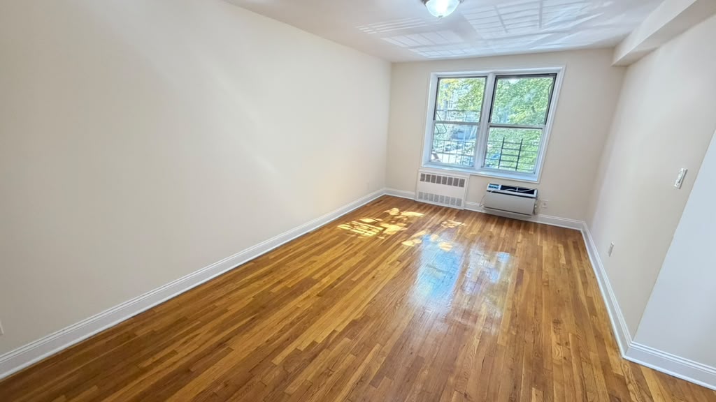 Apartment 150th Street Queens, NY 11367, MLS-RD5787-15