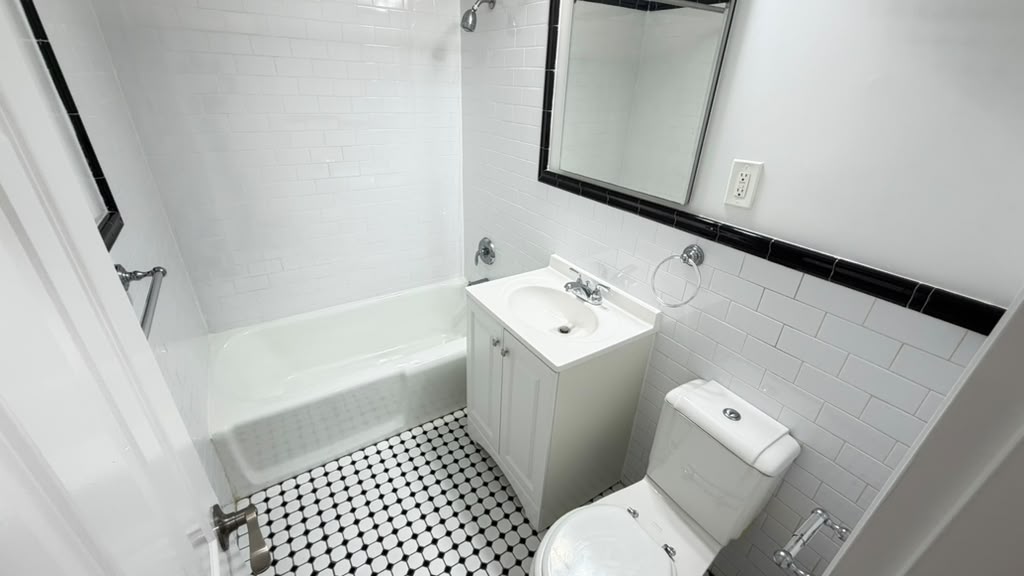 Apartment 150th Street Queens, NY 11367, MLS-RD5787-19