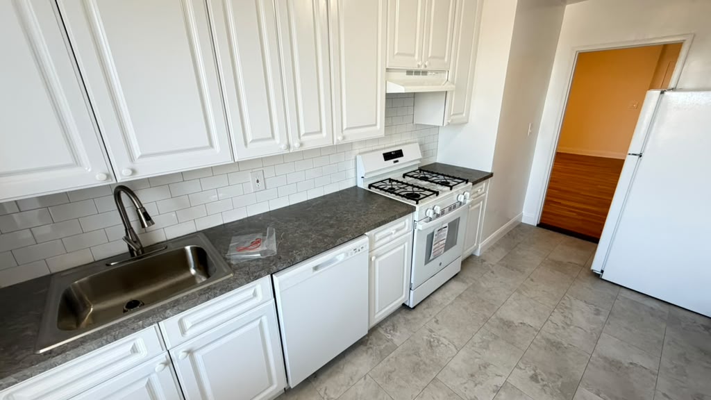 Apartment 150th Street Queens, NY 11367, MLS-RD5788-5