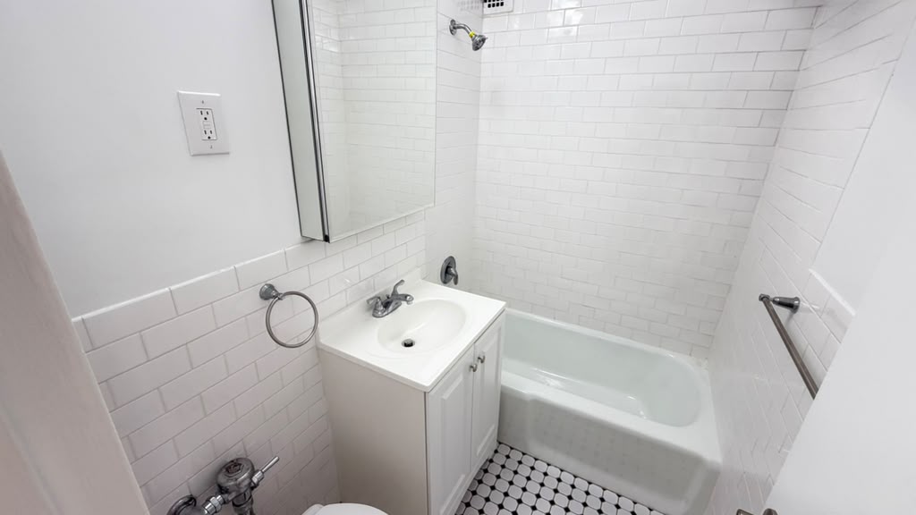 Apartment 150th Street Queens, NY 11367, MLS-RD5788-19