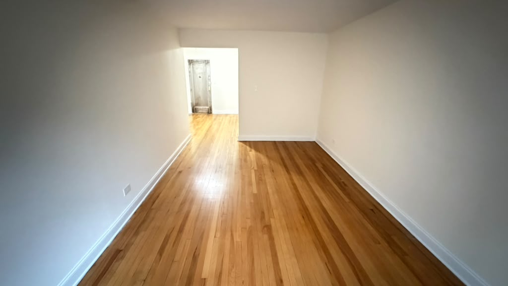 Apartment 77th Street Queens, NY 11372, MLS-RD5791-11