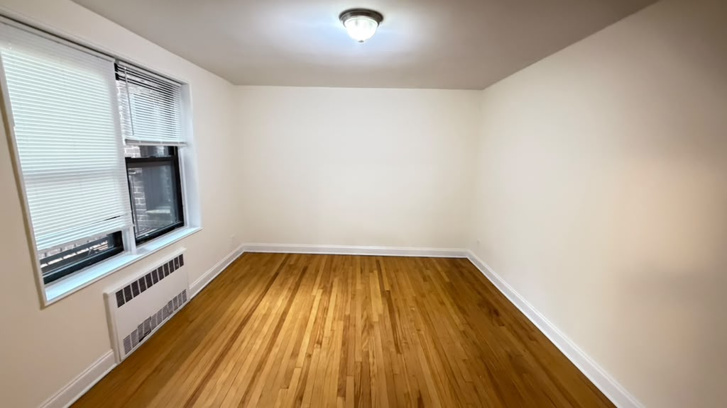 Apartment 77th Street  Queens, NY 11372, MLS-RD5791-20