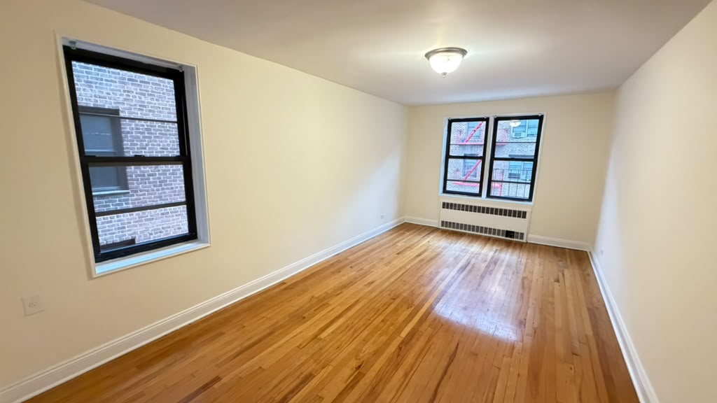 Apartment 77th Street Queens, NY 11372, MLS-RD5792-15
