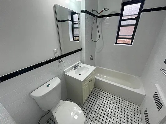 Apartment 77th Street  Queens, NY 11372, MLS-RD5794-4
