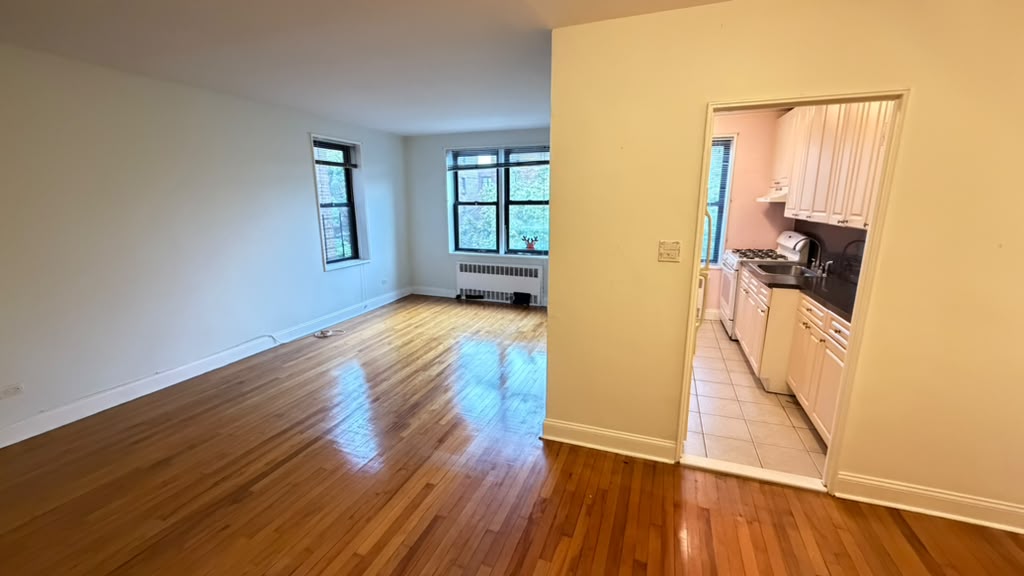 Apartment 77th Street Queens, NY 11372, MLS-RD5795-9