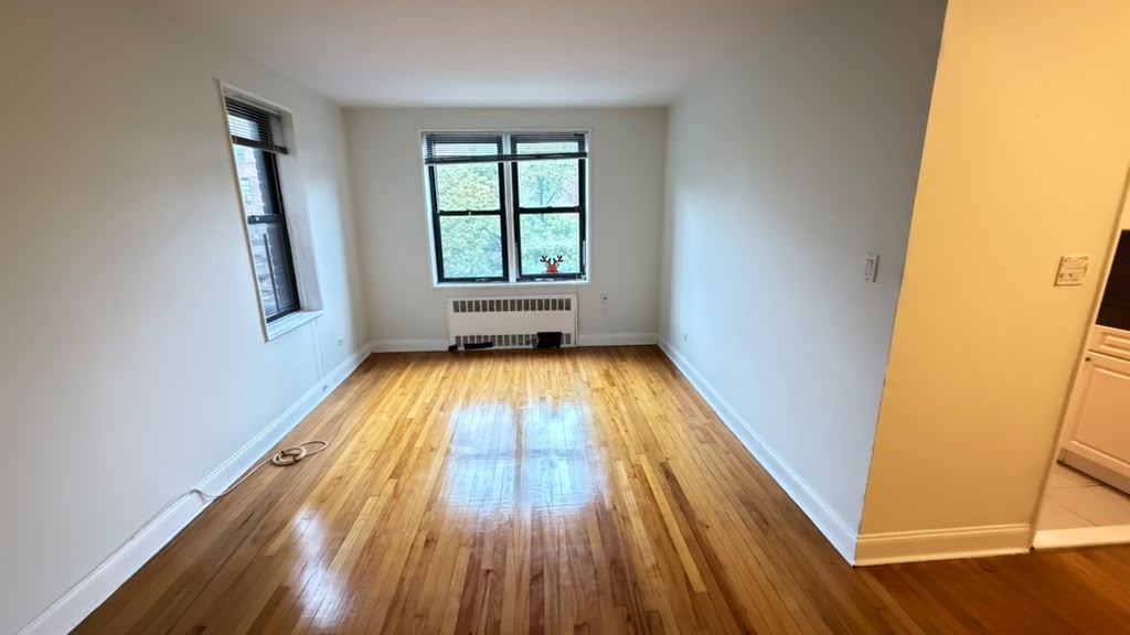 Apartment 77th Street Queens, NY 11372, MLS-RD5795-12